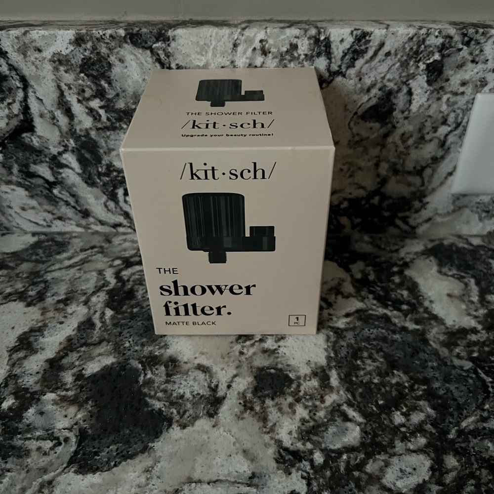 Kitsch Purifying Shower Filter in Black